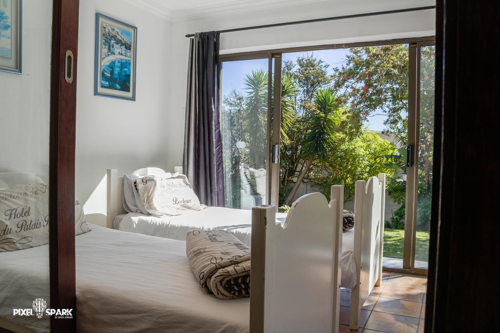 Tyday Accommodation Порт Елизабет Екстериор снимка