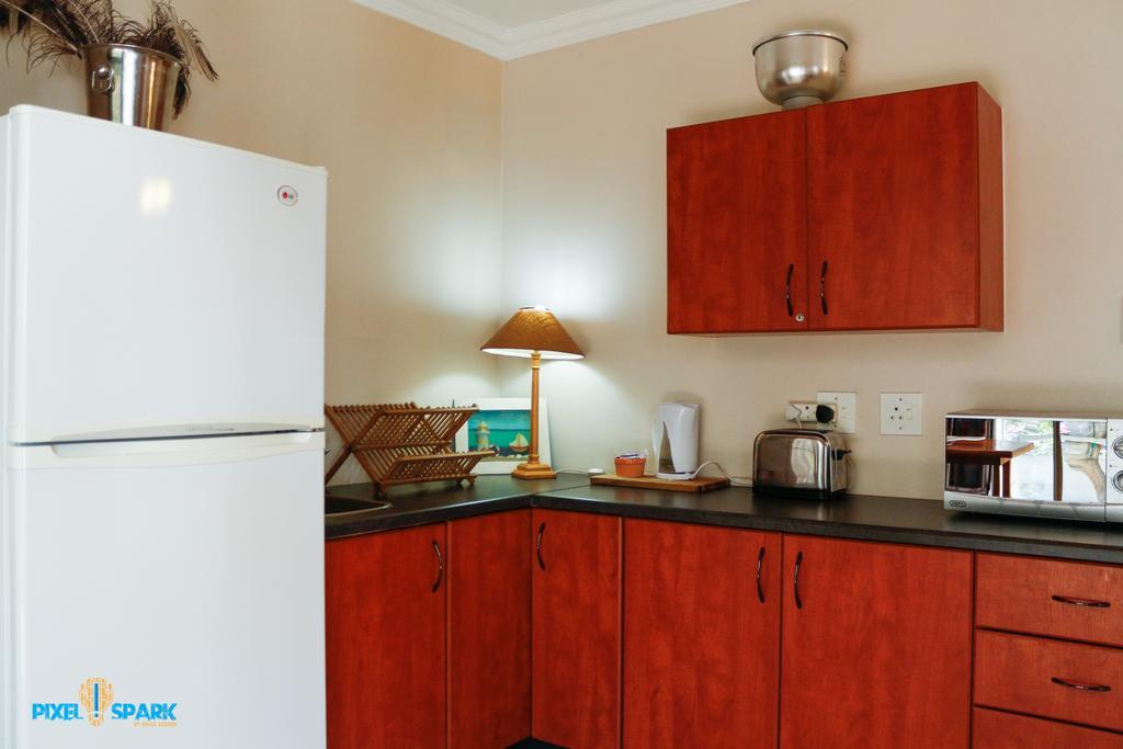 Tyday Accommodation Порт Елизабет Екстериор снимка