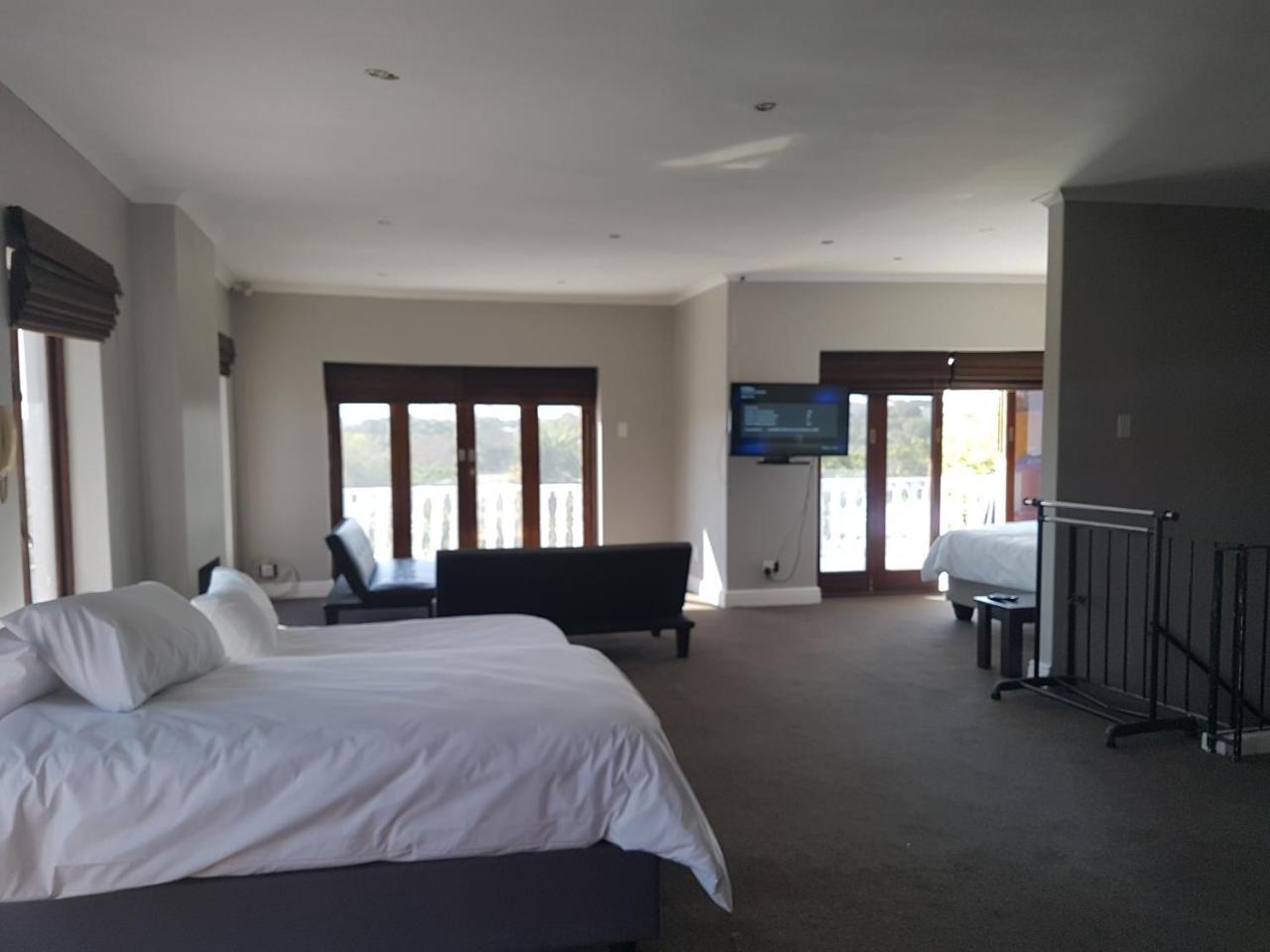 Tyday Accommodation Порт Елизабет Екстериор снимка